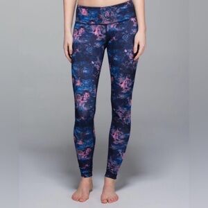 *RARE* Lululemon Wunder Under Leggings in Moody Mirage